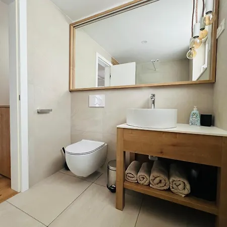 Appartamento Apartma Neja Zirovnica