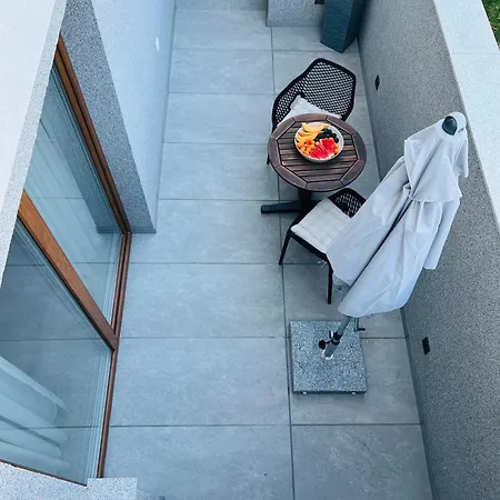 Apartma Neja Daire Zirovnica