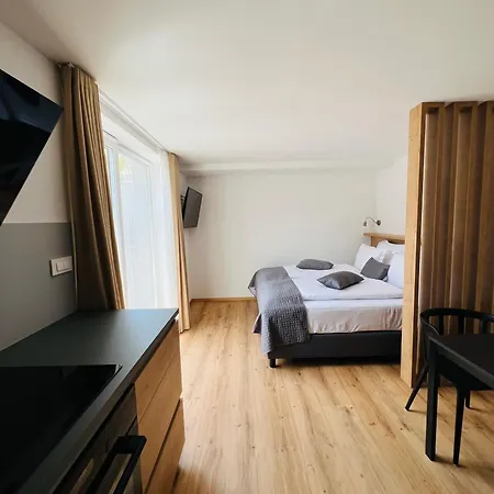 Apartma Neja Zirovnica