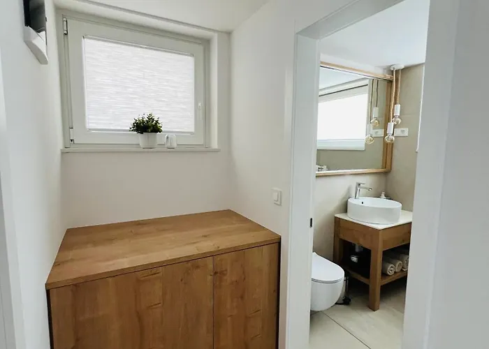 アパート Apartma Neja